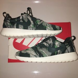 ❌SOLD❌ Roshe Run GPX Camo Sz 9 BRAND NEW RARE 🔥